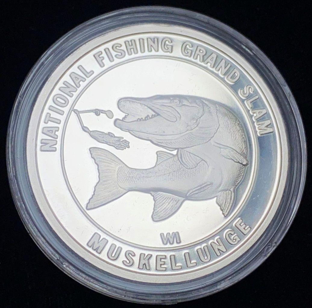 1 Oz Silver Muskellunge Proof 69 (1 of 6)