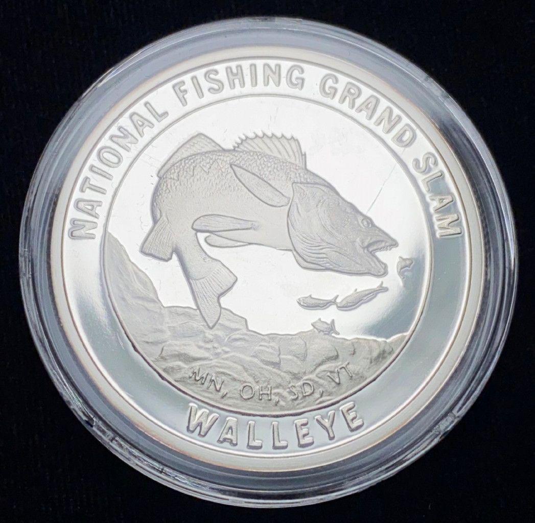 1 Oz Silver Walleye Proof 69 (1 of 6)