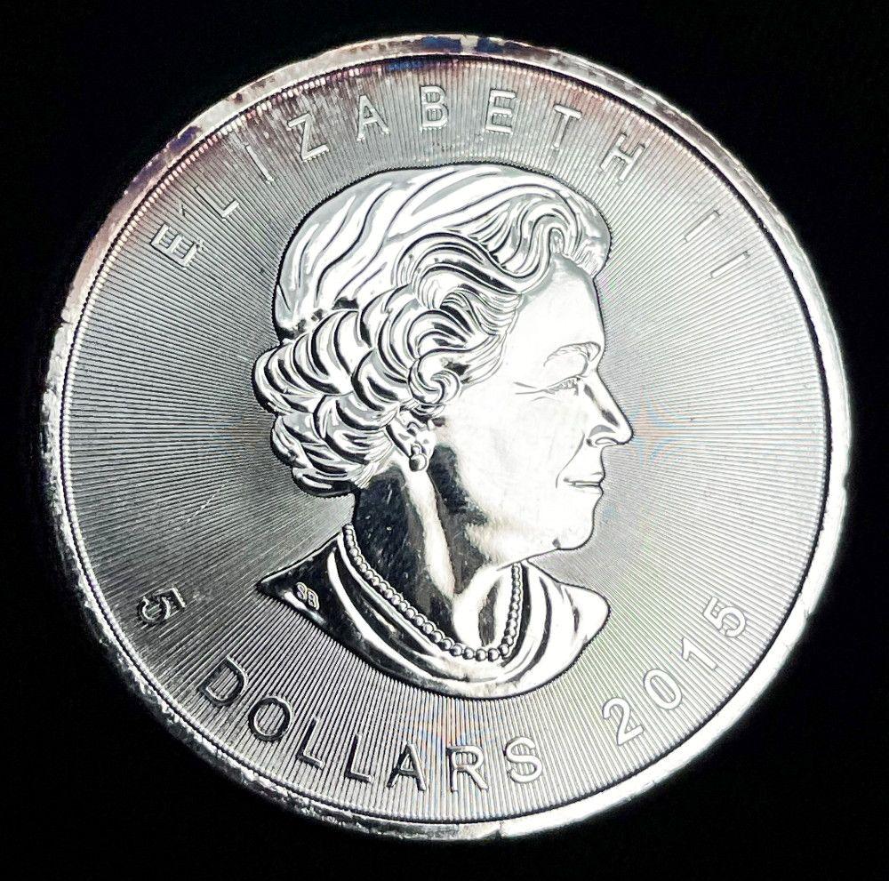 2015 Canada Silver 1 oz Maple Leaf (1 of 2)