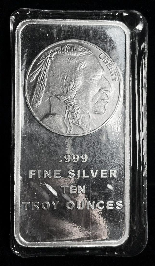 10 oz Silver Buffalo Bar (1 of 2)