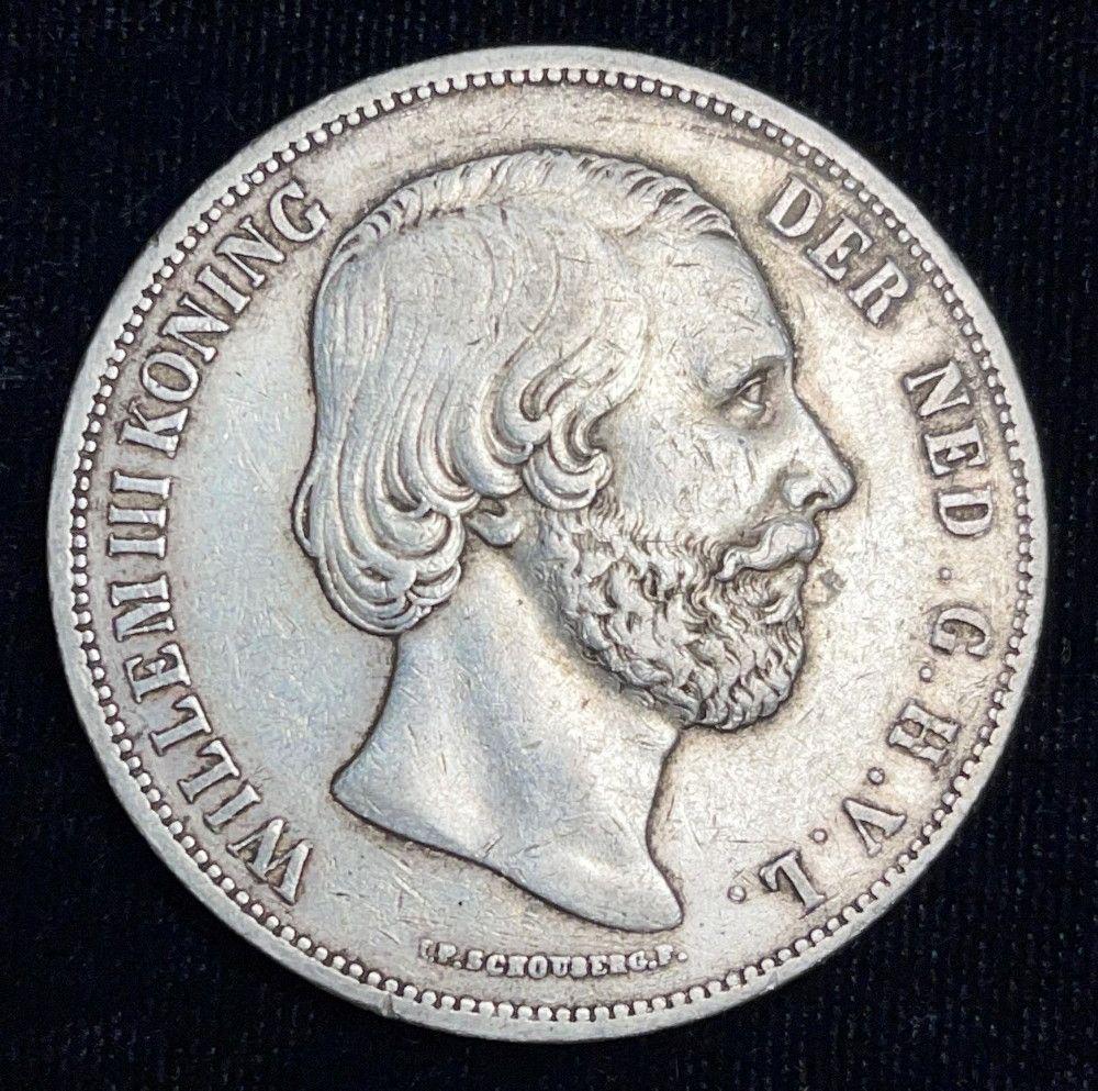 1851 Netherlands King Willem III 2.5 Gulden 94.5% (1 of 2)