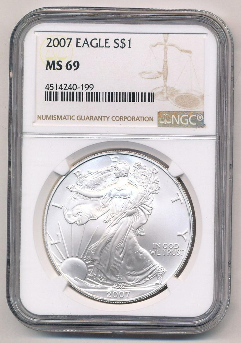 2007 American Silver Eagle NGC MS69 (1 of 2)