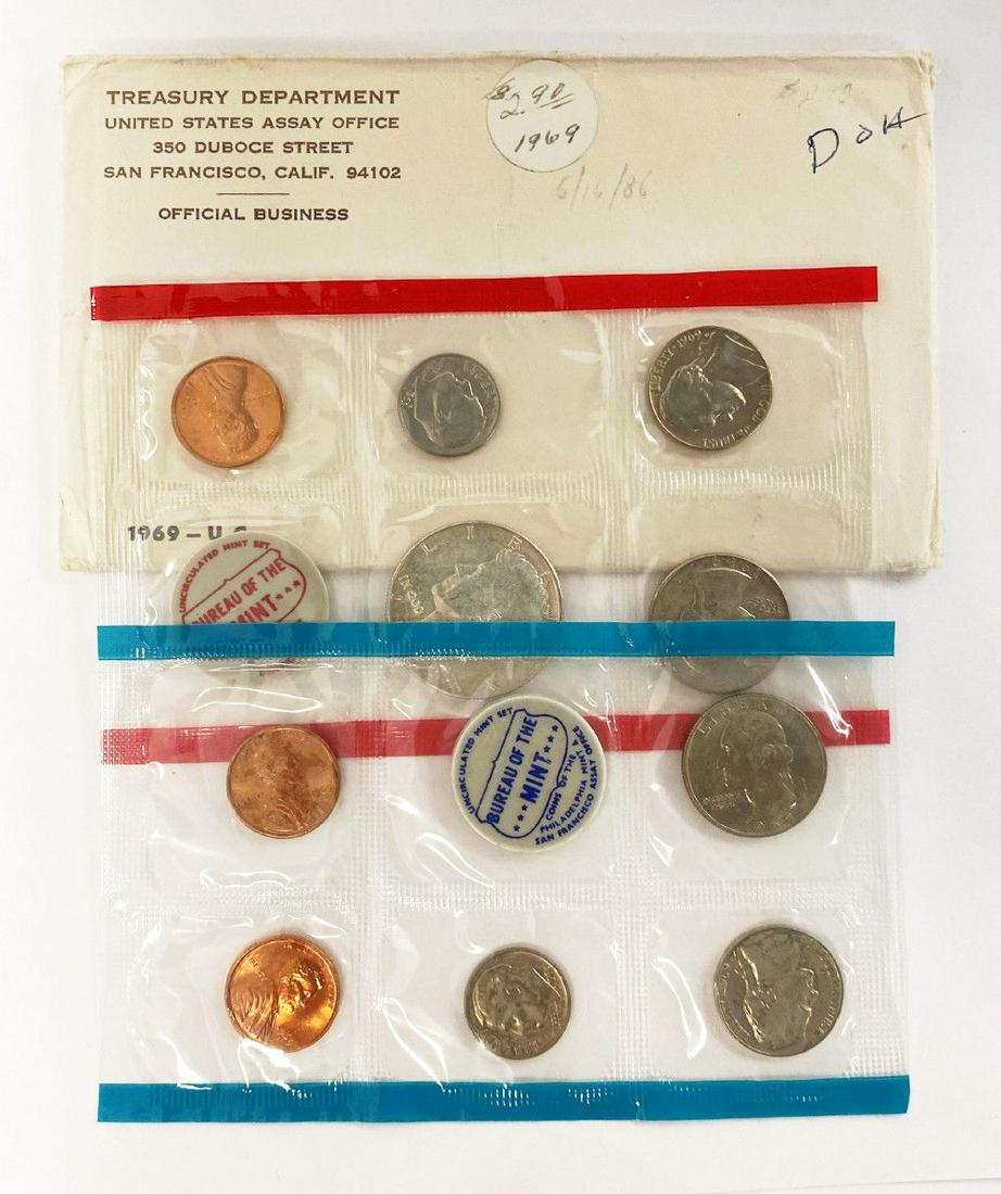1969 Genuine US Mint Set (1 of 8)