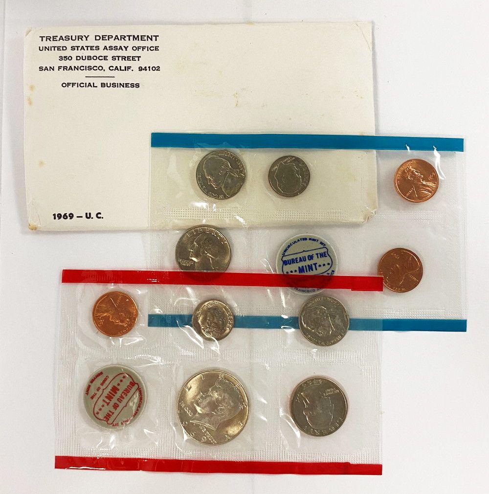 1969 Genuine US Mint Set (1 of 3)