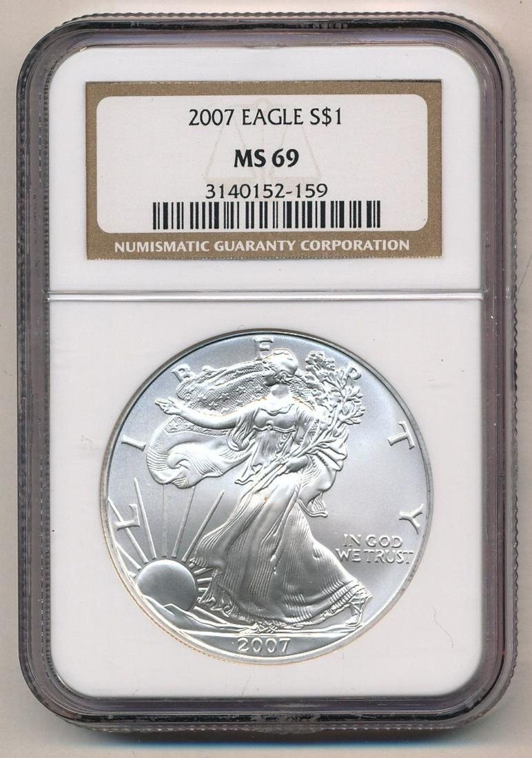 2007 American Silver Eagle NGC MS69 (1 of 2)