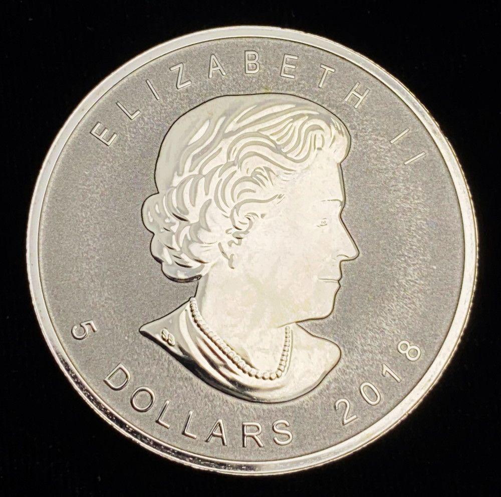 2018 Canada $5 Maple Leaf Privy Lunar Dog 1 oz Silver (1 of 2)