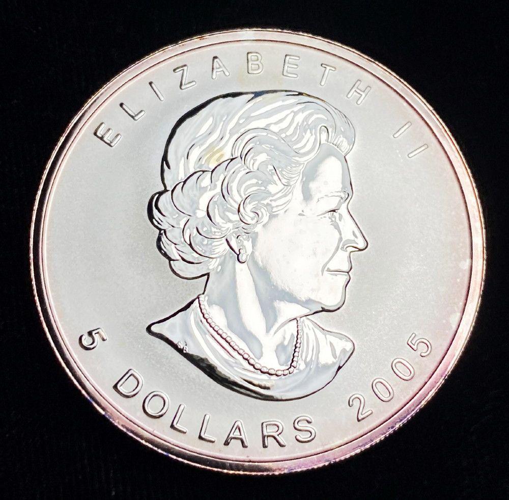2005 Canada $5 Maple Leaf Privy Rooster 1oz Silver (1 of 2)