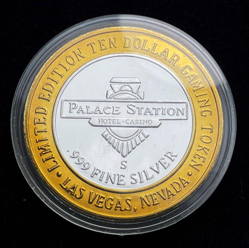 Rare Collectable Marilyn M. .999 Silver $10 Gaming Coin: Rare Collectable "Marilyn Monroe" .999 Fine Silver $10 Gaming CoinWinner shall receive the exact coin shown here. (EM/LB)