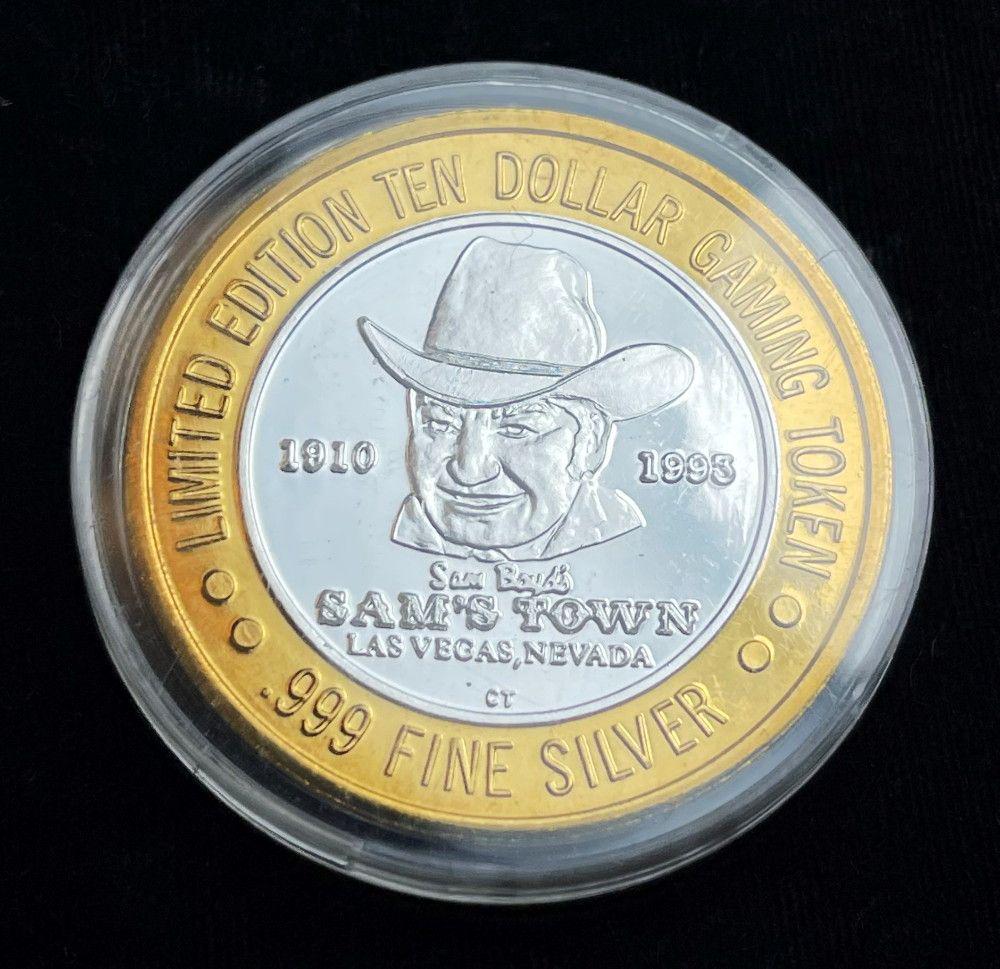 Rare Collectable Sams Town .999 Silver $10 Gaming Coin: Rare Collectable "Sams Town" .999 Fine Silver $10 Gaming CoinWinner shall receive the exact coin shown here. (EM/LB)