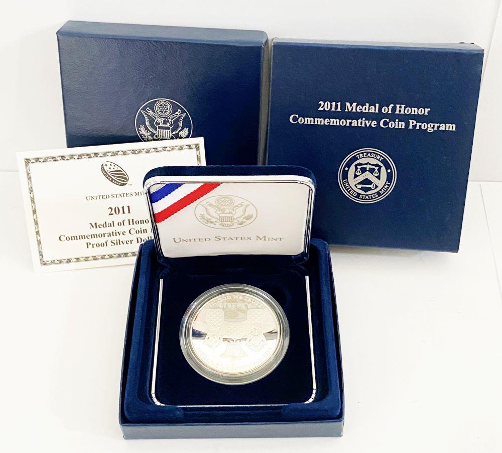 2011 Medal Of Honor Commemorative Proof Silver Dollar (1 of 4)