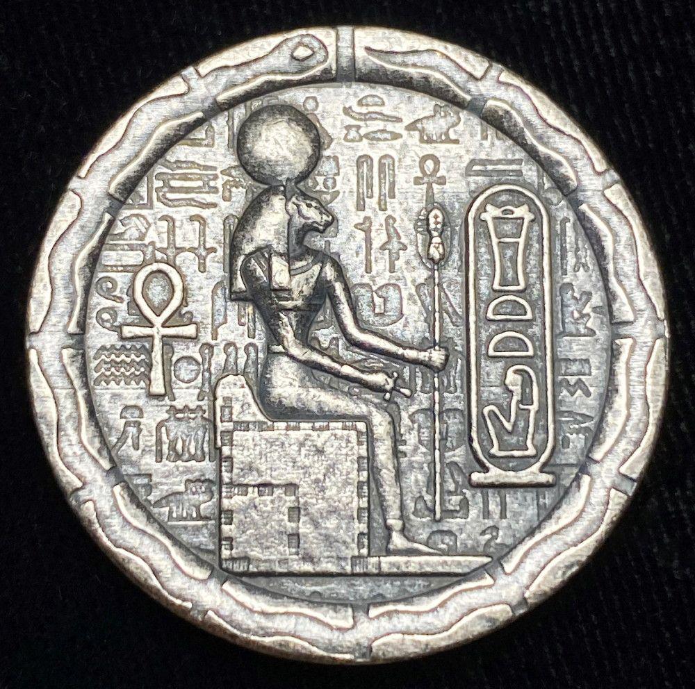 Monarch 1/2 ozt Silver Egyptian Cat Goddess Bastet (1 of 3)
