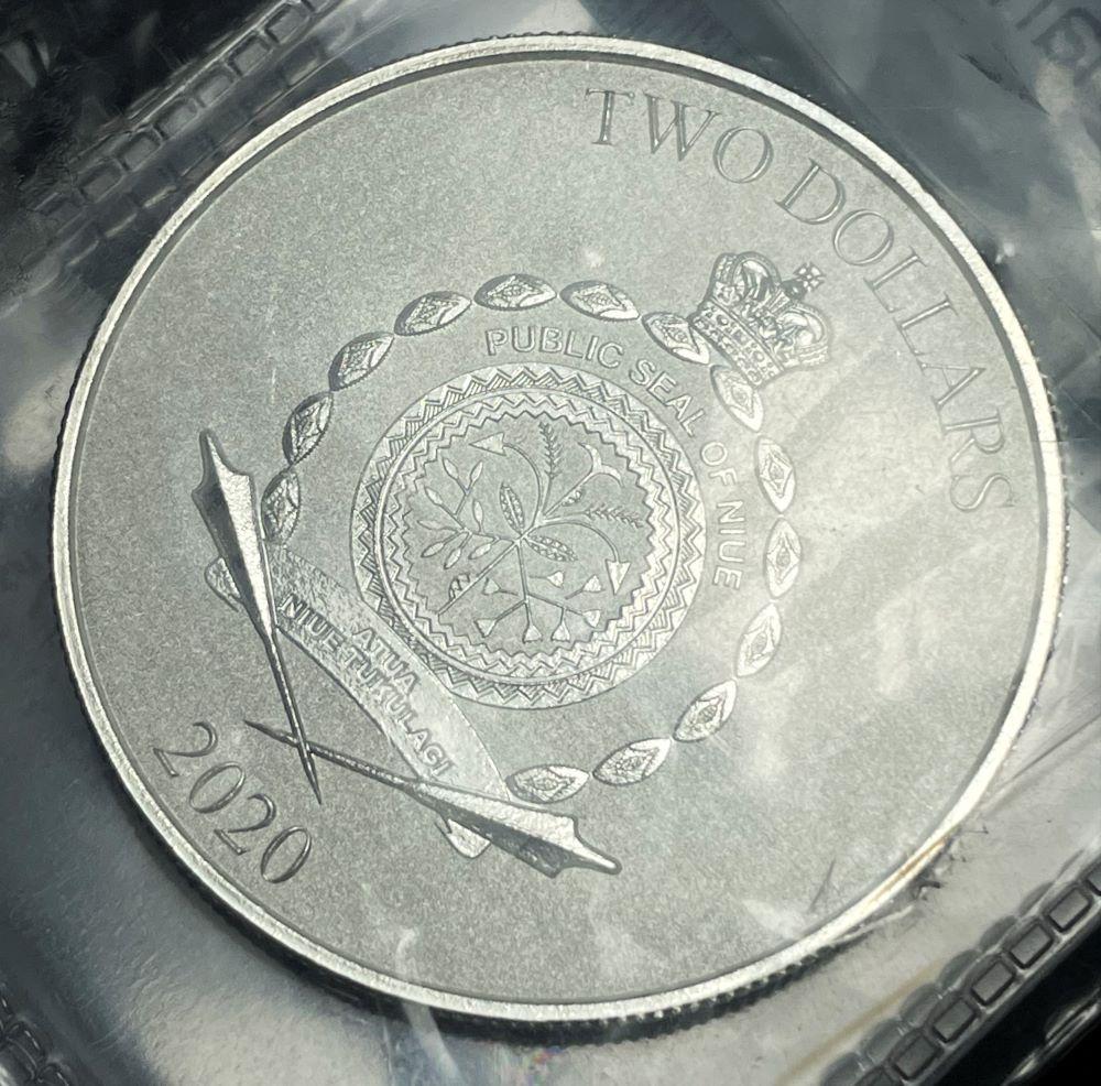 2020 Niue 1 oz Star Wars Silver Mandalorian Mythosaur (1 of 2)