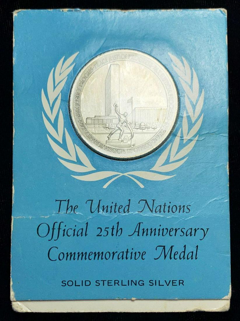 United Nations 25th Anniv Commem Sterling Silver Medal (1 of 3)