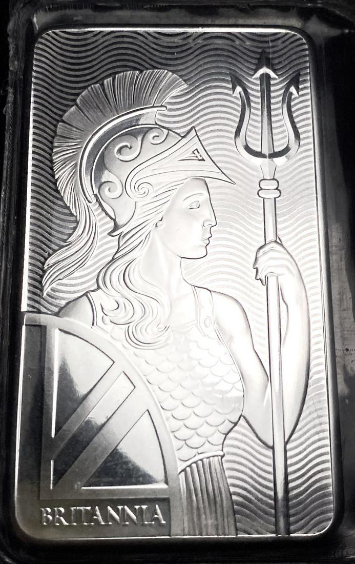 The Royal Mint Britannia 10 ozt .999 Silver Bar (1 of 3)