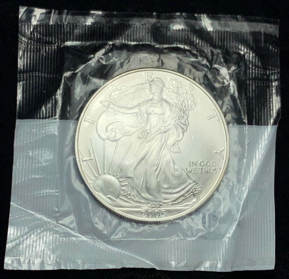 2005 American Silver Eagle Uncirculated Littleton (1 of 2)