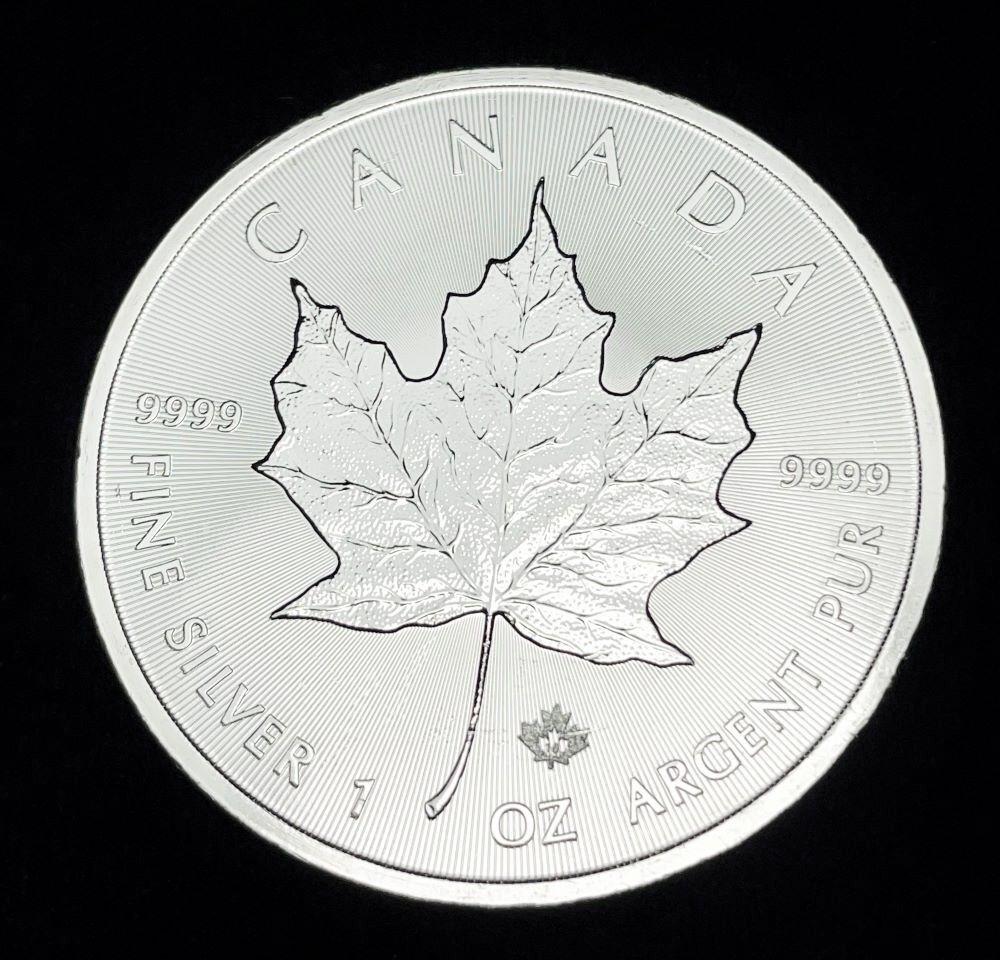 2016 Canada Silver Maple Leaf 1 ozt .9999 Fine (1 of 2)