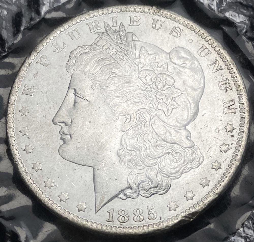 1885-O Morgan Silver Dollar MS64 GSA Soft Pack (1 of 4)