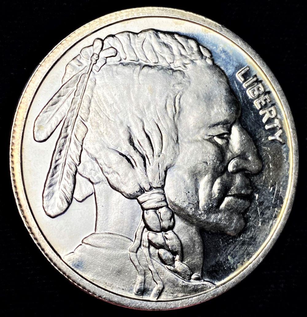 1 ozt Buffalo Silver Round .999 (1 of 2)