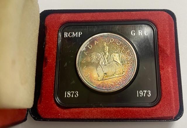 Spectacular Rainbow Toned Canada Silver Dollar 1973 (1 of 4)