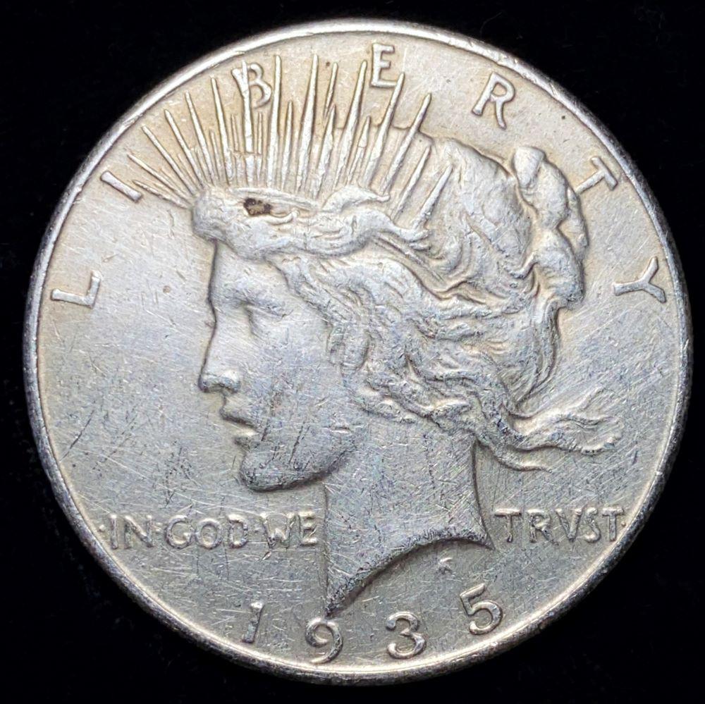 Better Date 1935 Peace Silver Dollar AU55 (1 of 2)