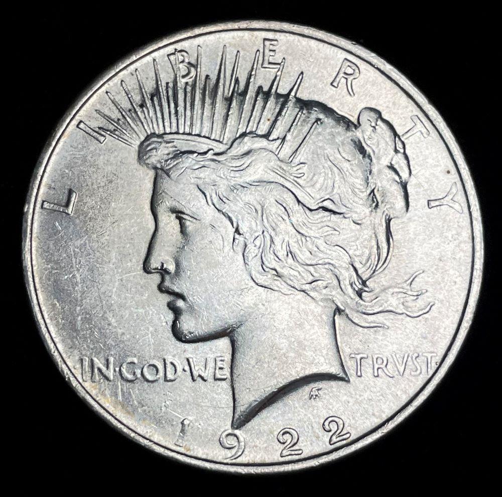 1922 Peace Silver Dollar BU (1 of 2)