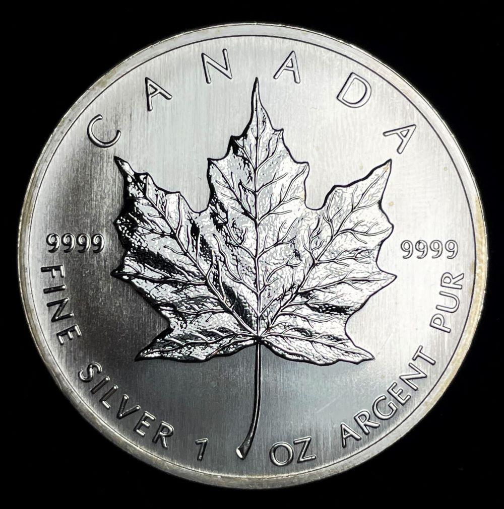2006 Canda $5 Maple Leaf 1 ozt .9999 Silver: Winner shall receive the exact coin shown here. (JM/B)