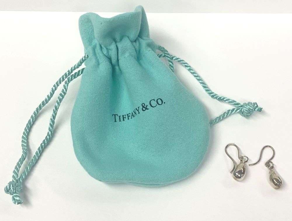 Tiffany & Co. Elsa Peretti Teardrop Earrings .925 Sterling Silver: Winner shall receive the exact item shown here. (RR)