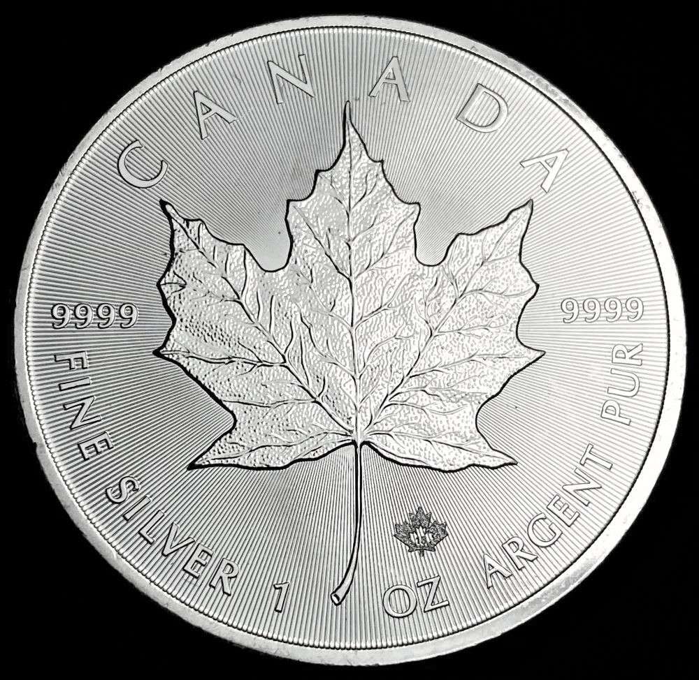 2016 Canada $5 Maple Leaf 1 ozt .9999 Silver (1 of 2)