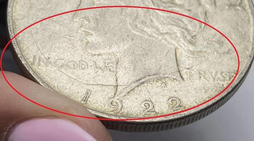 Mint Error! 1922-D Peace Silver Dollar (1 of 7)