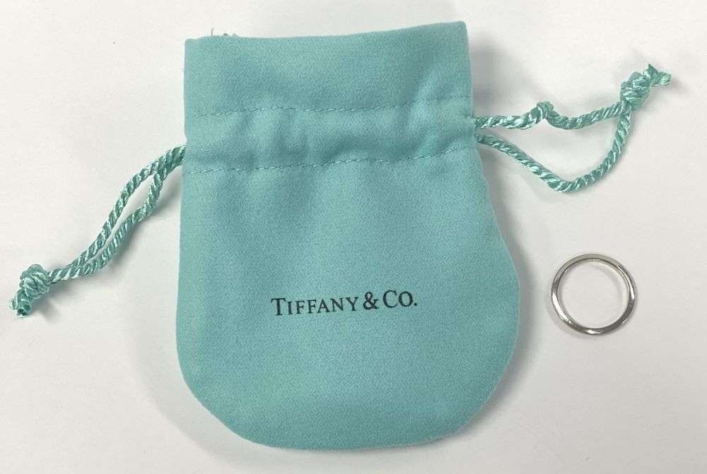 Tiffany & Co. Platinum/PT950 Ring: This ring is a size 4. Winner shall receive the exact item shown here. (RR)