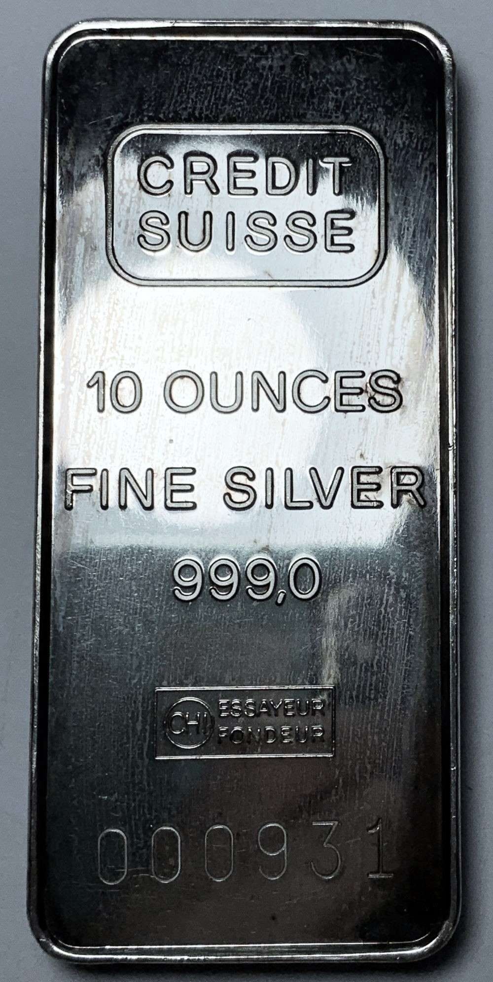 Vintage Credit Suisse 10 ozt .999 Silver Bar: Winner shall receive exact bar shown here. (JM/UBB)