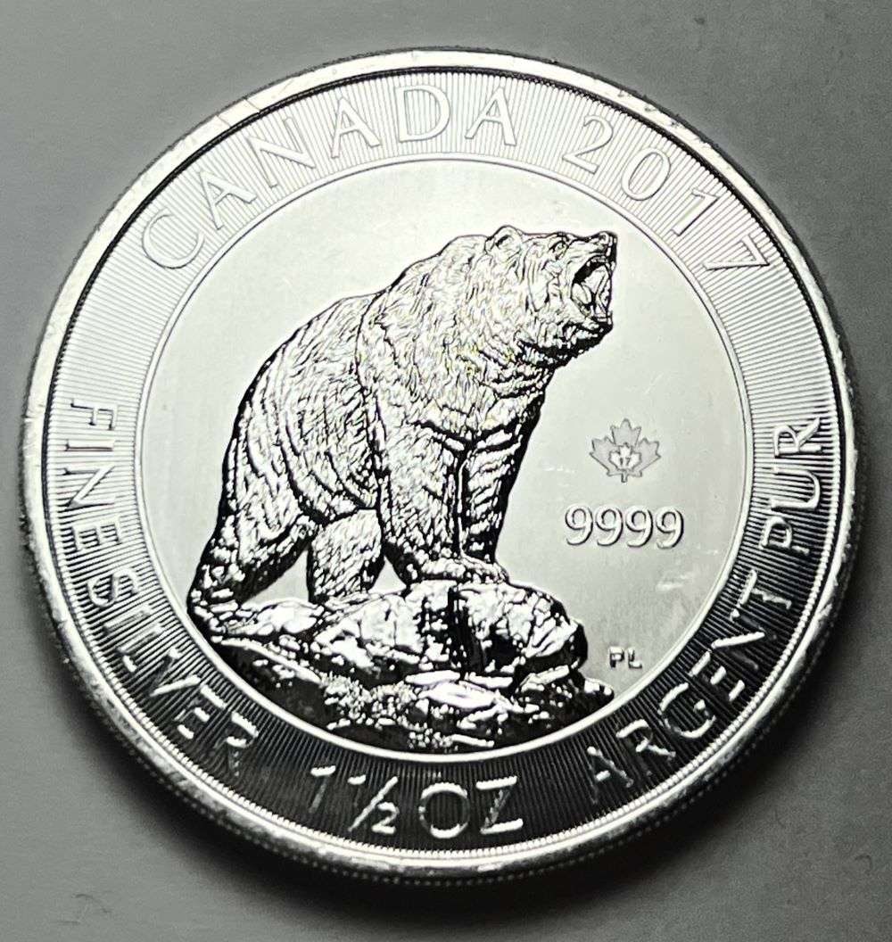 2017 Canada $8 Grizzly Bear 1.5 ozt .9999 Silver (1 of 2)