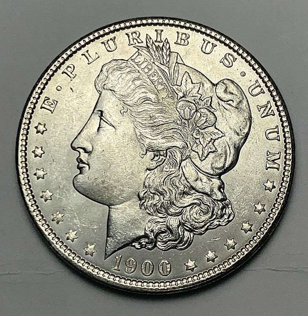 1900 Morgan Silver Dollar MS62 (1 of 2)