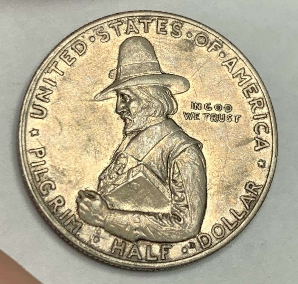 1920-D Pilgrim Classic Silver Commemorative Half Dollar AU (1 of 2)