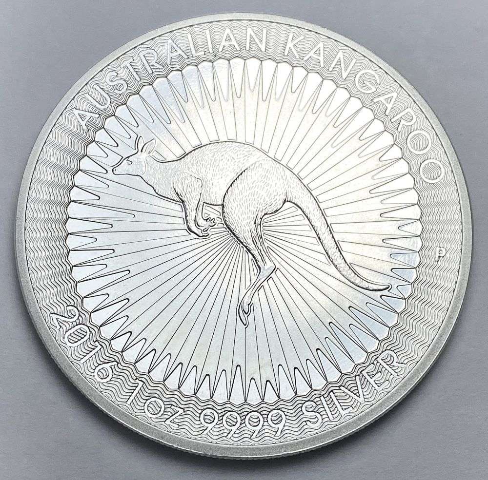 2016-P Australia Kangaroo 1 ozt .9999 Silver Dollar (1 of 2)