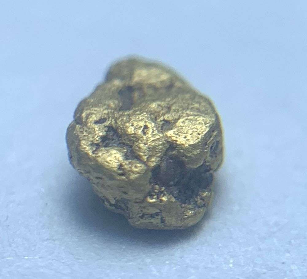 California Gold Rush Gold Nugget 4 Grains: These gold nuggets were panned a generation ago by a lonely miner in northern California. The claim is that these nuggets are almost 24 karat. Winner shall receive the exact item shown here. (BD/B)