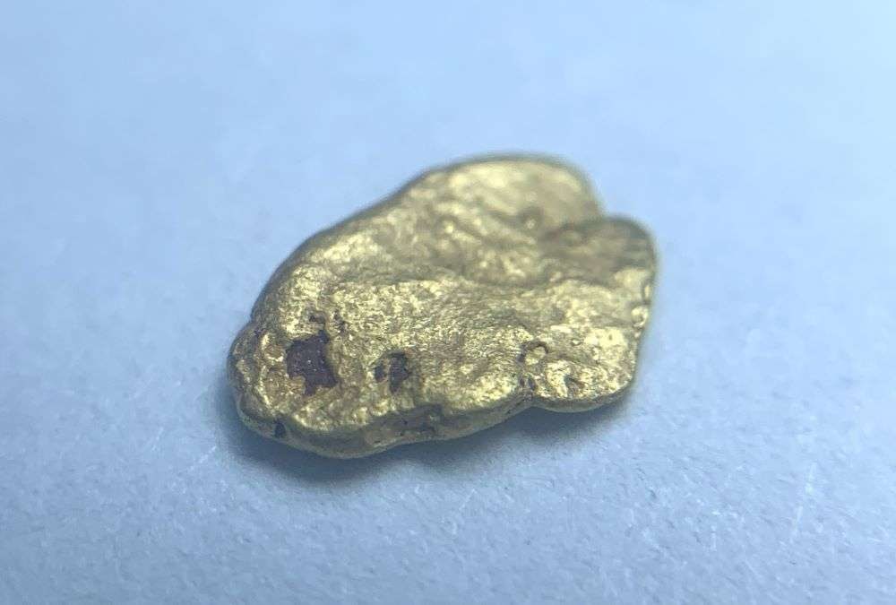 California Gold Rush Gold Nugget 4 Grains: These gold nuggets were panned a generation ago by a lonely miner in northern California. The claim is that these nuggets are almost 24 karat. Winner shall receive the exact item shown here. (BD/B)