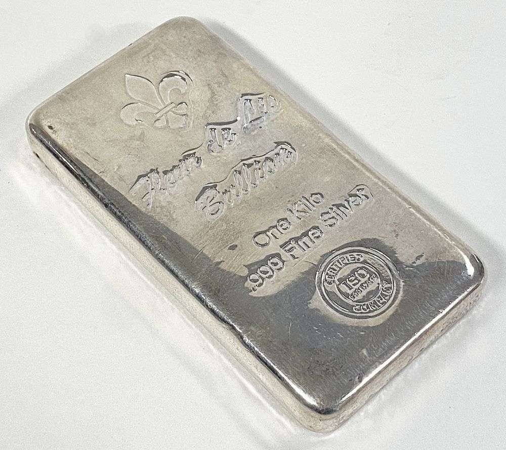 Fleur De Lis Bullion 1 Kilo .999 Silver: Winner shall receive the exact bar shown here. (RR)