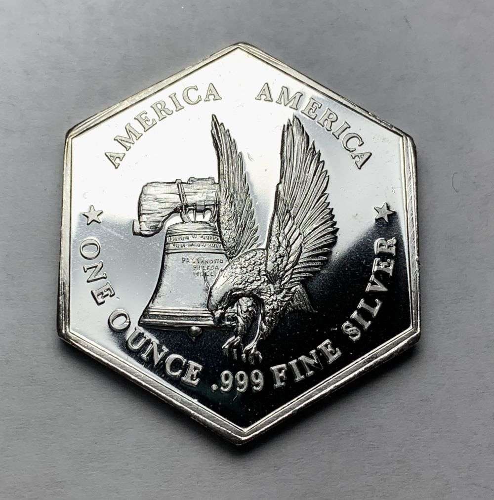 America America The International Silver Trade Unit 1 ozt .999 Silver (1 of 2)