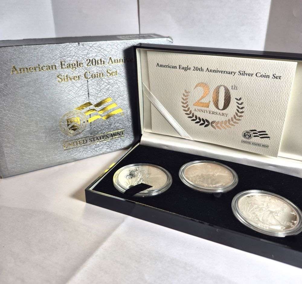 2006-P/W American Silver Eagle 20th Anniversary Set (3-coins) (1 of 7)