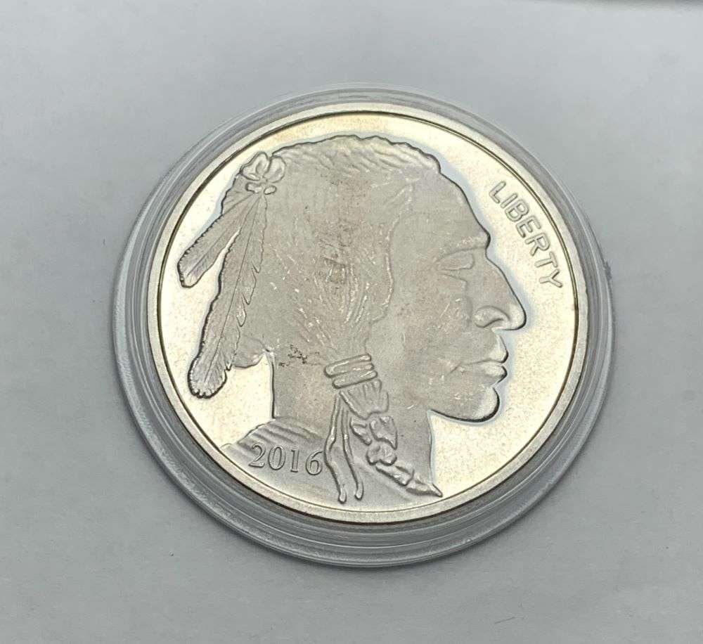 2016 Buffalo 1 ozt .999 Silver (1 of 2)
