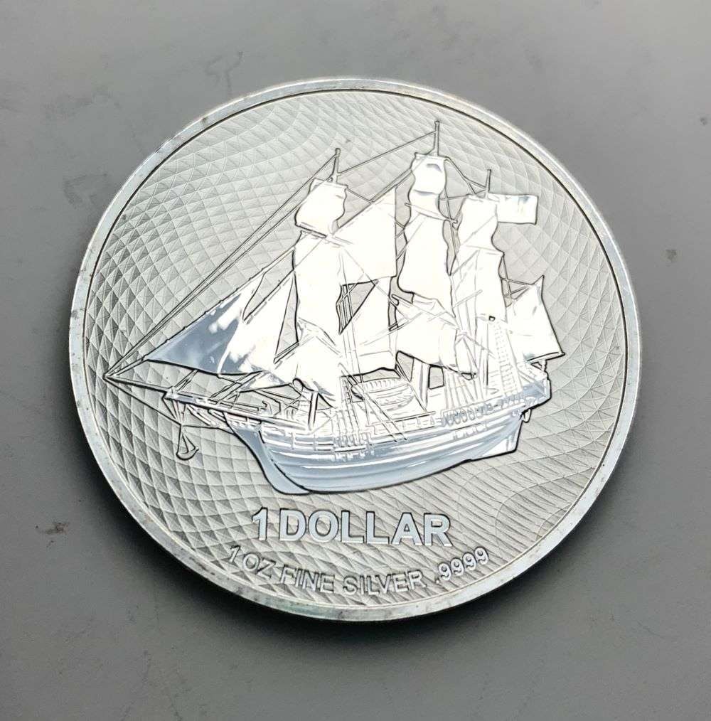 2022 Cook Islands Bounty Ship 1 ozt .9999 Silver Dollar (1 of 2)