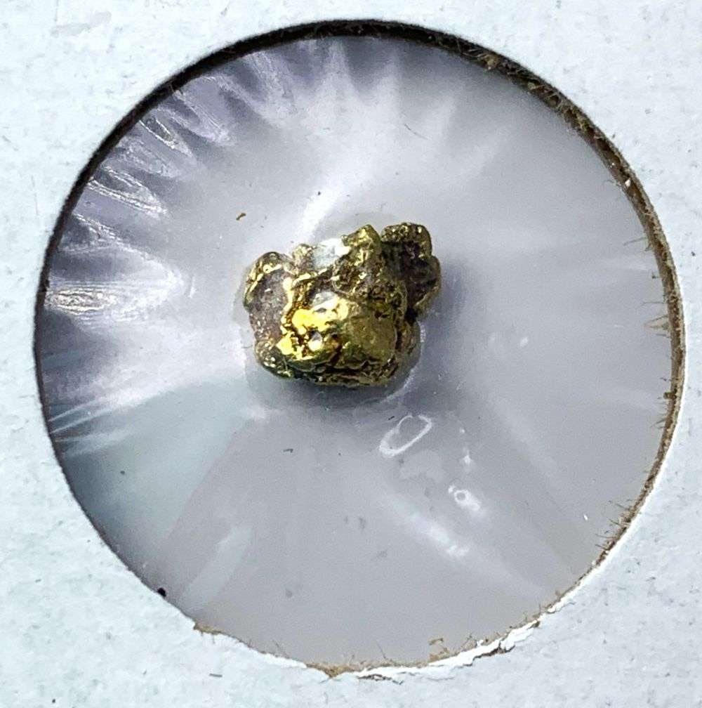 .641g Genuine Alaskan Gold: Winner shall receive the exact nugget shown here. (MK/B)