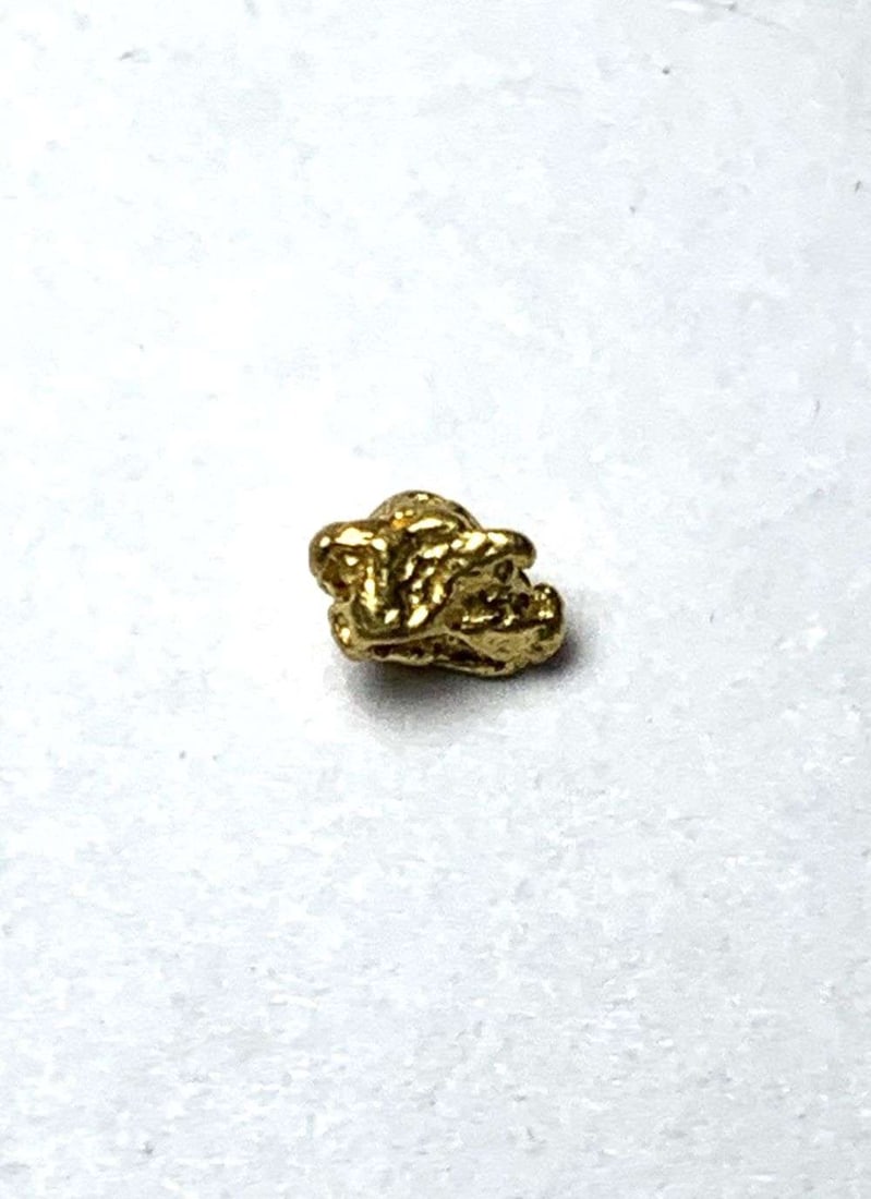6 Grains Gold Nugget: Winner shall receive the exact nugget shown here. (RM/B)