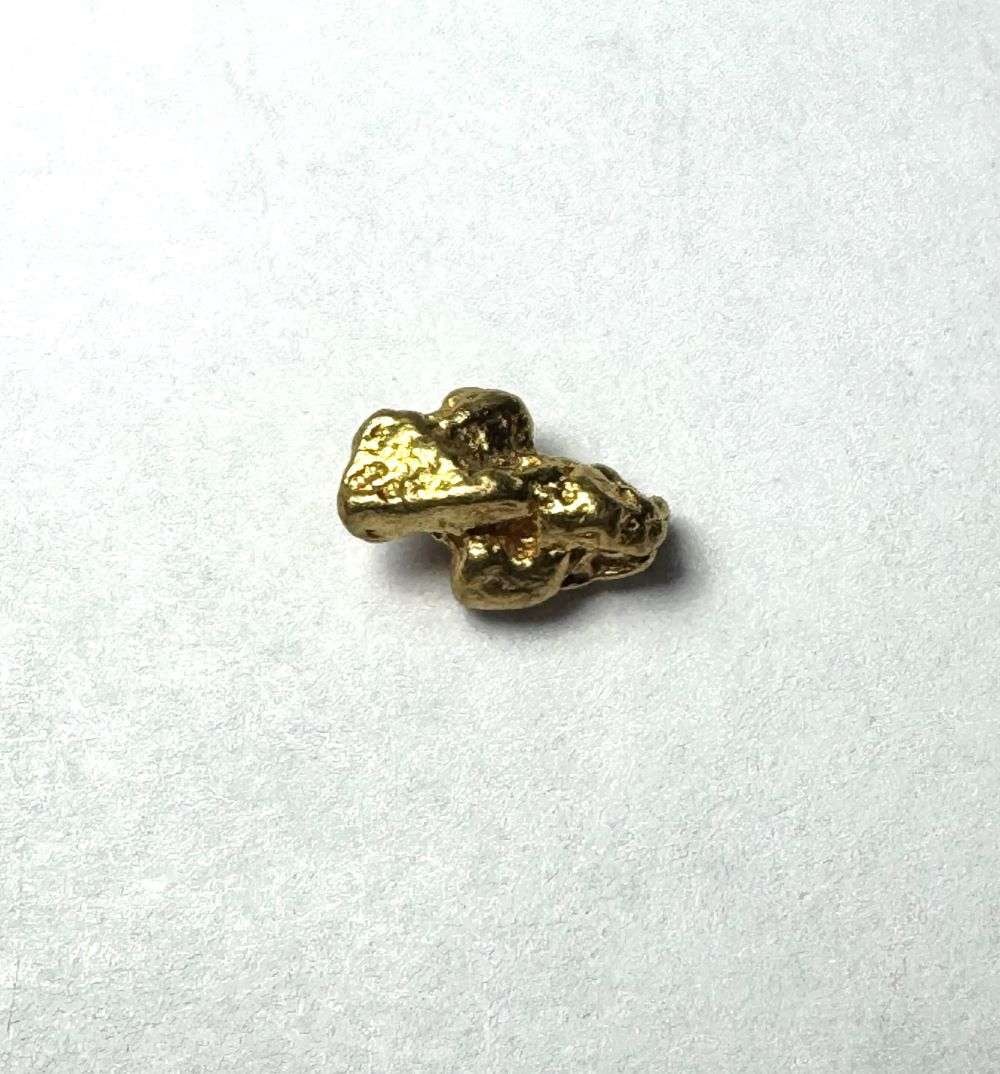 18 Grains Gold Nugget: Winner shall receive the exact nugget shown here. (RM/B)