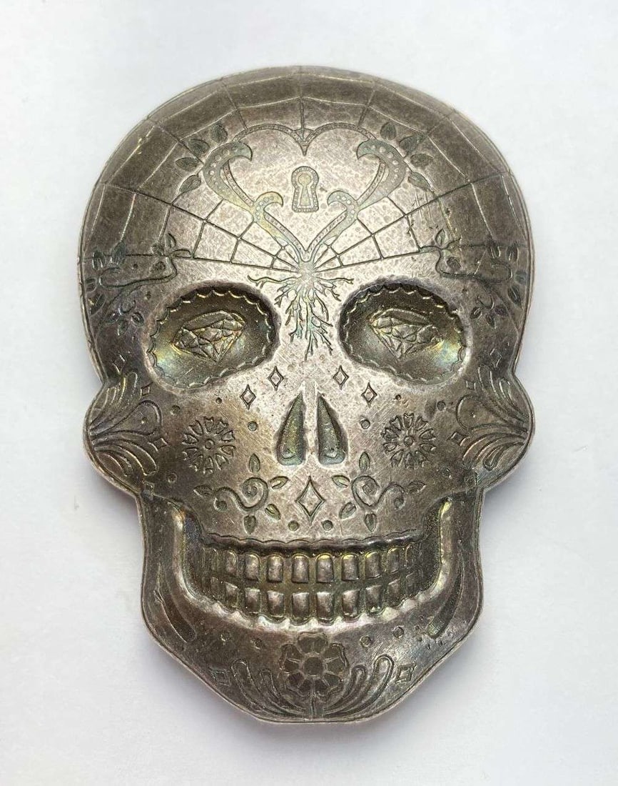 Last Minute! Monarch Precious Metals Day of the Dead Skull 10 ozt .999 Silver: Winner shall receive the exact item shown here. (RR/B)