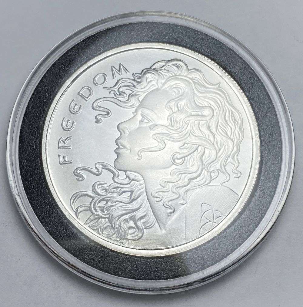 2015 Silver Shield "Freedom" 1 ozt .999 Silver: Winner shall receive the exact coin shown here. (RR/B)