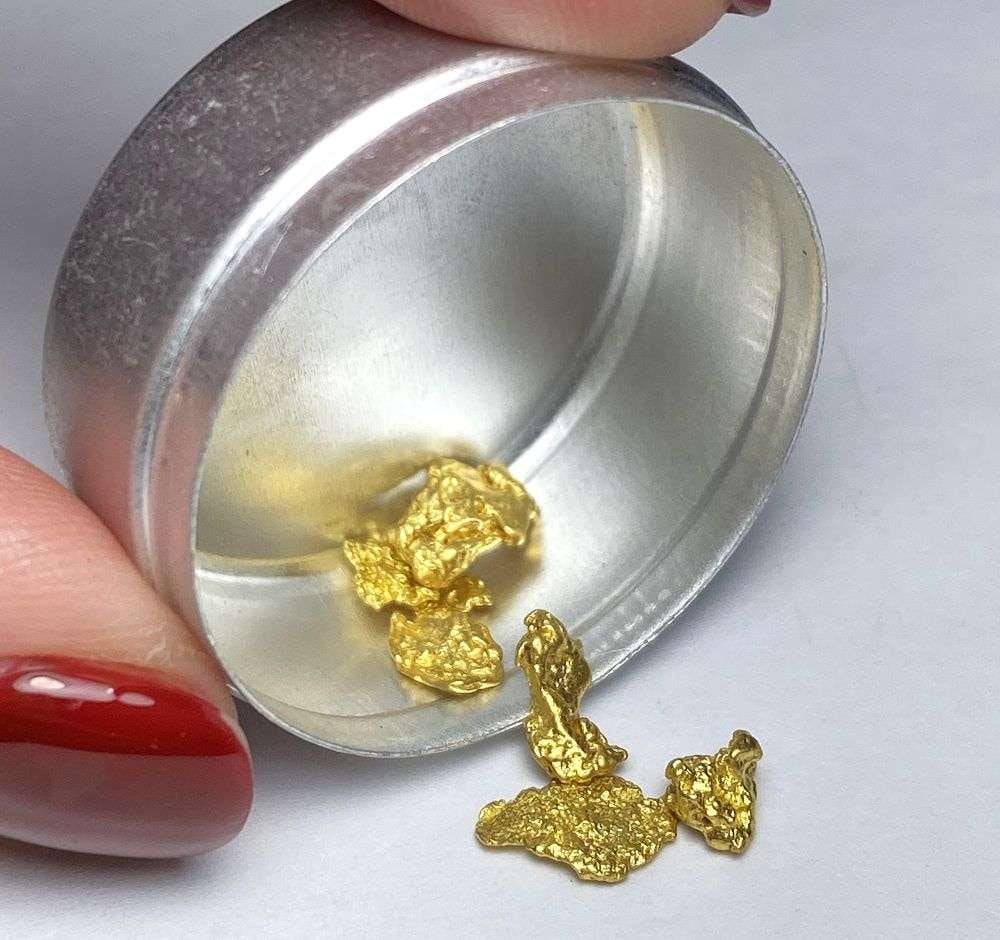 1.9g Gold Nuggets: Winner shall receive the exact nuggets shown here. (RR/B)