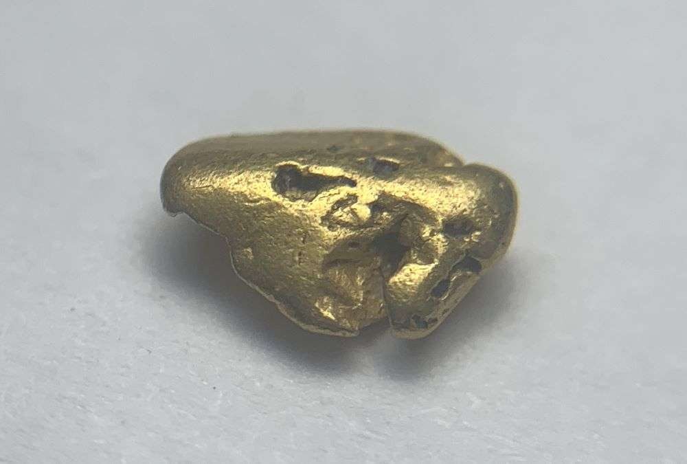 Last Minute! Alaska Gold Nugget 6 Grains: Winner shall receive the exact item shown here. (BD/B)