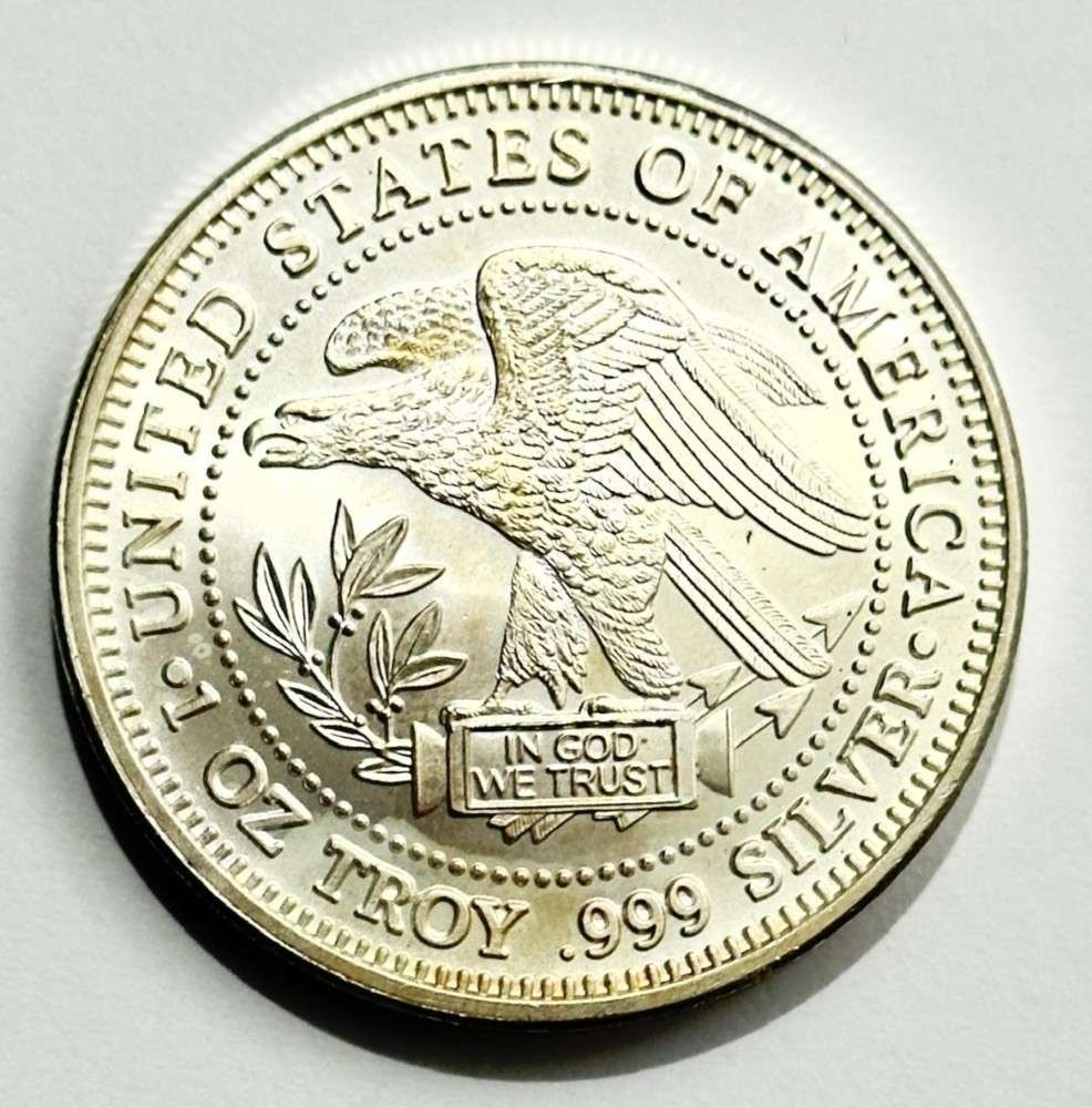 United States of America 1 ozt .999 Silver Trade Unit (1 of 2)